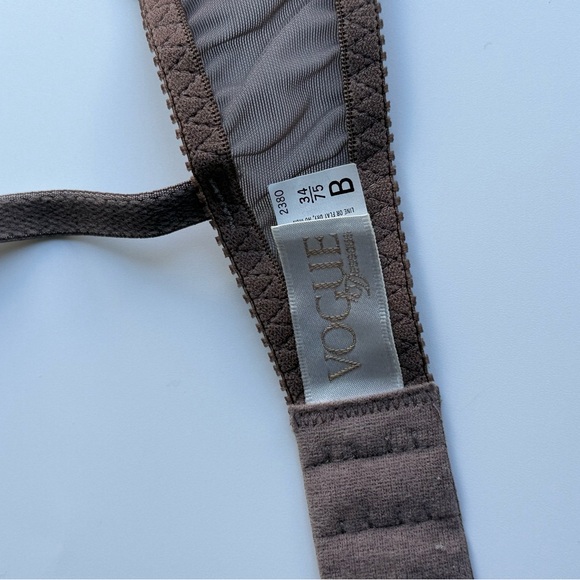 Elegant Lace Underwire Bra - Picture 5 of 6